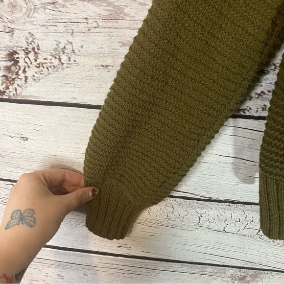Madewell Ruffle Cardigan Sweater In Green - Picture 7 of 12